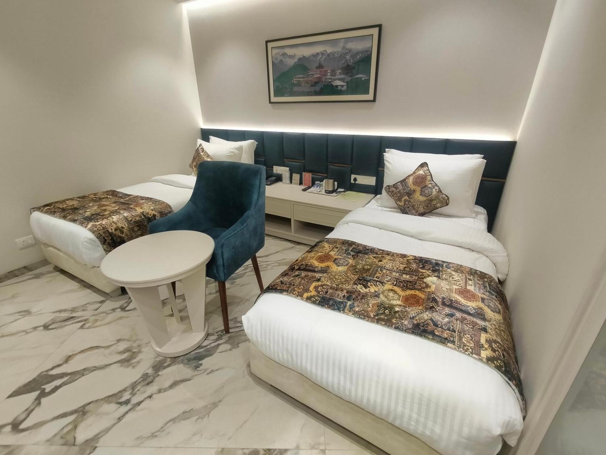 Hiraya Hotels Mohali Eksteriør bilde