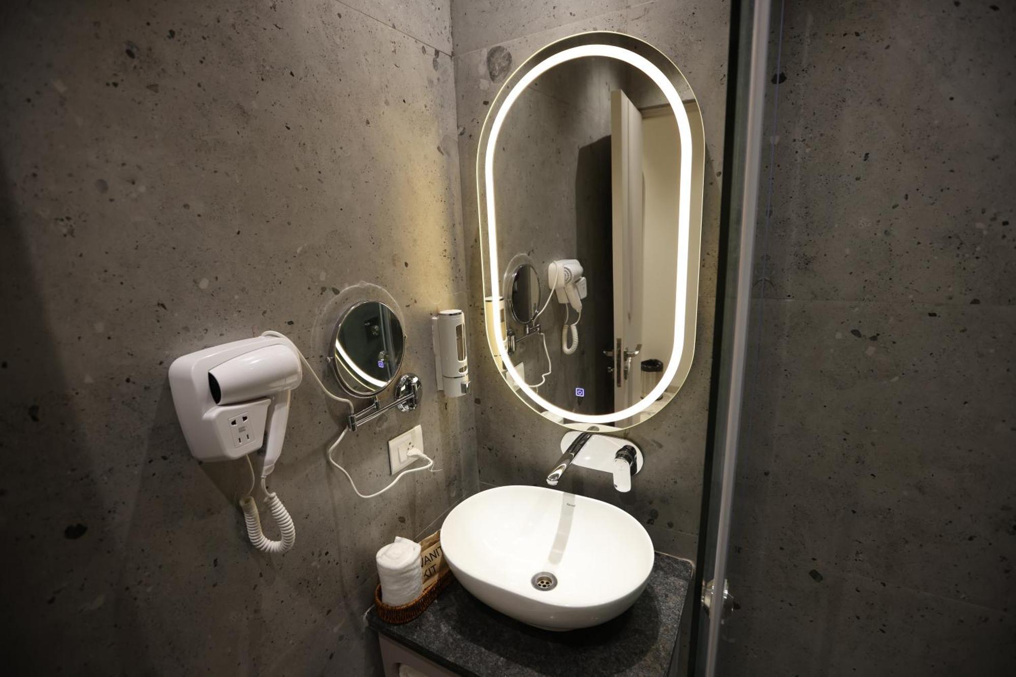Hiraya Hotels Mohali Eksteriør bilde