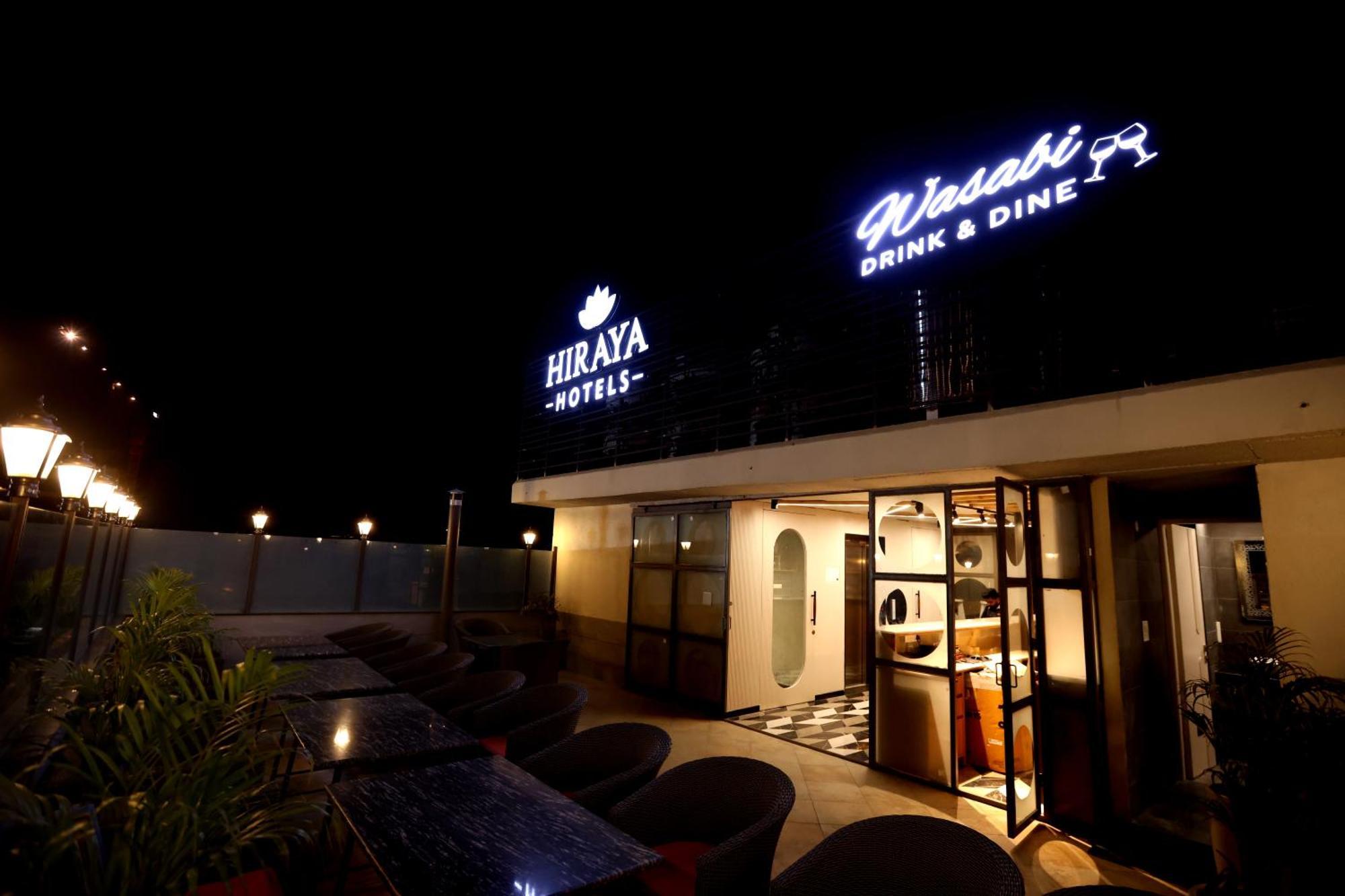 Hiraya Hotels Mohali Eksteriør bilde